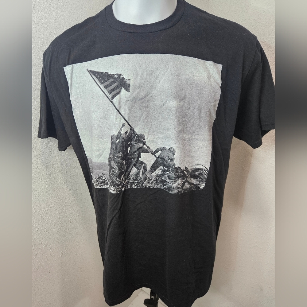 Raising Of The Flag Graphic men's t-shirt XL